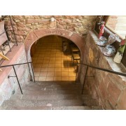 Et kig ned i en af de mange gamle vinkældre i Tyskland